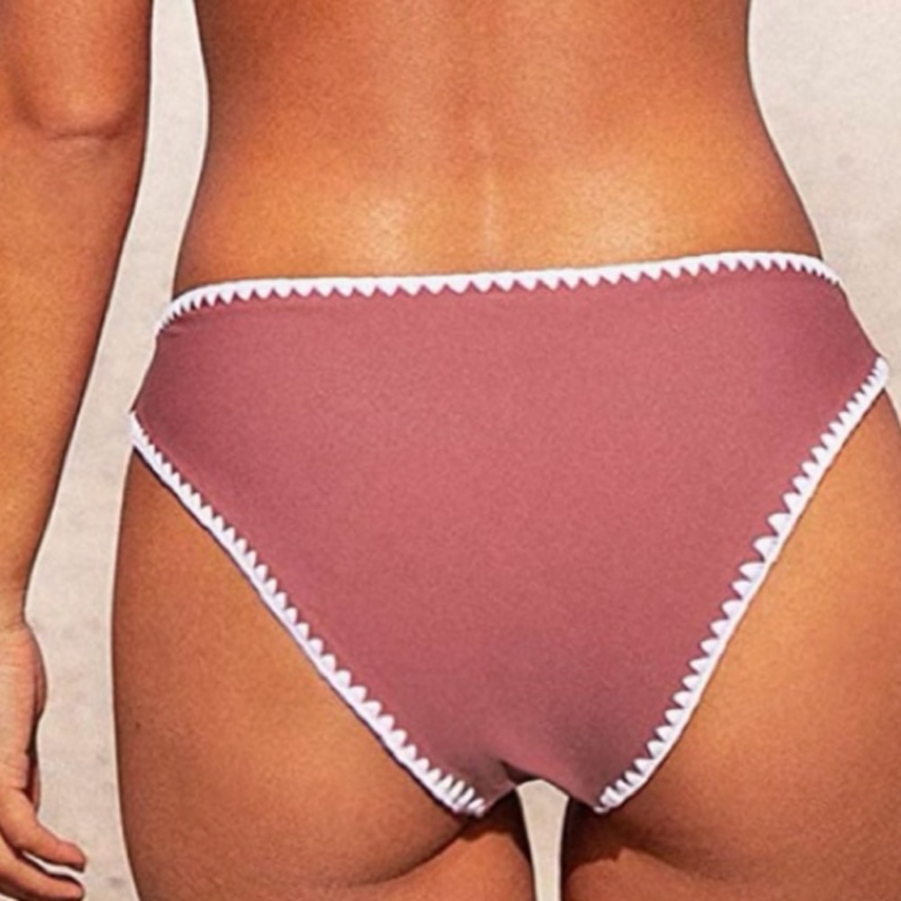 CUPSHE Women's Sporty Crochet Trim Bikini Sets Size Medium - Picture 9 of 11